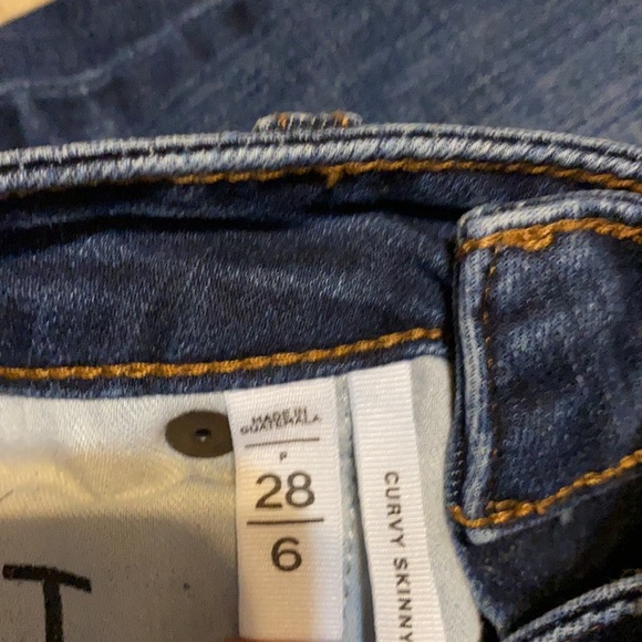 Never worn size 6/ 28 loft jeans - Picture 2 of 2